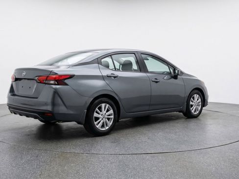 Used 2025 Nissan Versa SV FWD image 9