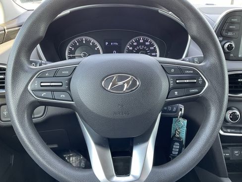 Used 2019 Hyundai Santa Fe SE image 12