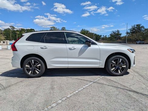 New 2026 Volvo XC60 B5 Core w/ Protection Package Premier image 7