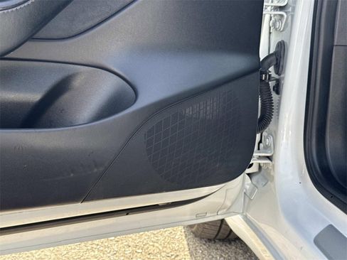 Used 2019 Tesla Model 3 Standard Range image 12