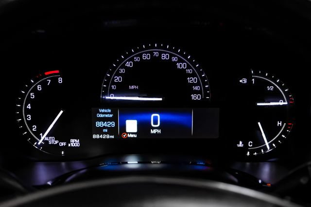 Used 2019 Cadillac XT5 Premium Luxury w/ Advanced Security Package FWD image 18