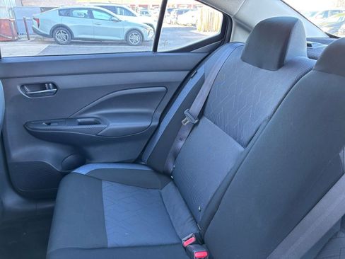 Used 2025 Nissan Versa SV FWD image 37