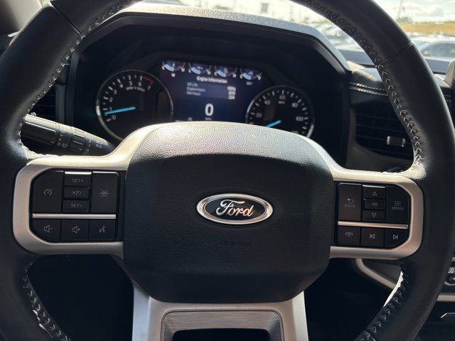 Used 2024 Ford Expedition XLT AWD/4WD image 27