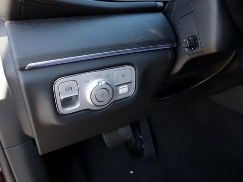Certified 2026 Mercedes-Benz GLE 350 4MATIC image 32