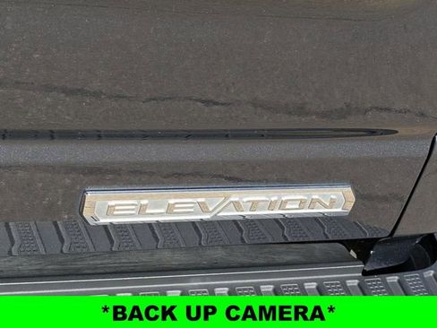 Used 2022 GMC Sierra 1500 Elevation image 12