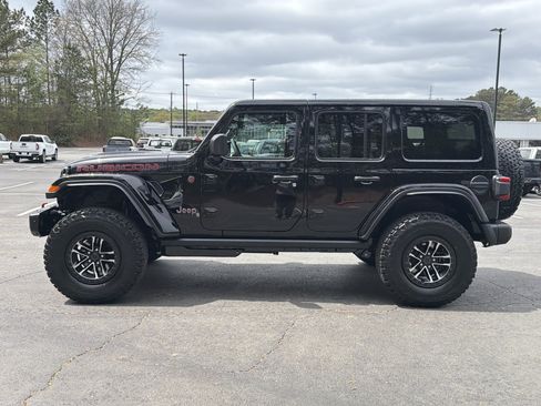 New 2026 Jeep Wrangler Unlimited Rubicon w/ Xtreme 35 Tire Package AWD/4WD image 4