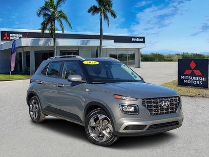 Used 2025 Hyundai Venue SEL