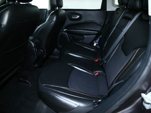 Used 2019 Jeep Compass Latitude w/ Popular Equipment Group image 14