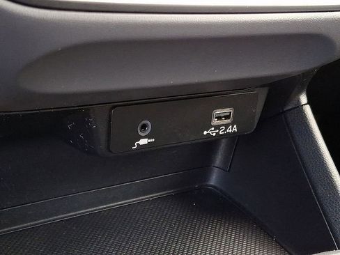 Used 2024 Subaru Crosstrek 2.0i image 24