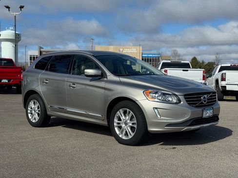Used 2016 Volvo XC60 T5 Premier image 2
