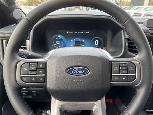 New 2025 Ford F150 Lightning Lariat image 28