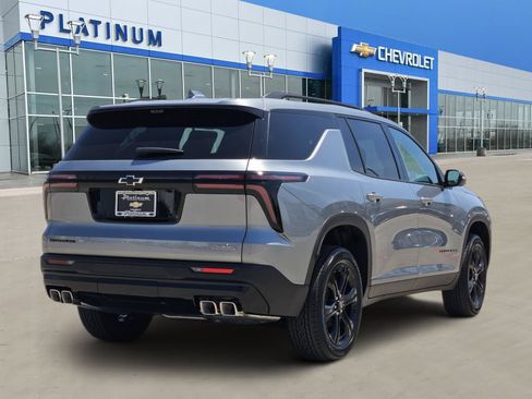New 2027 Chevrolet Traverse LT w/ Midnight/Sport Edition FWD image 5