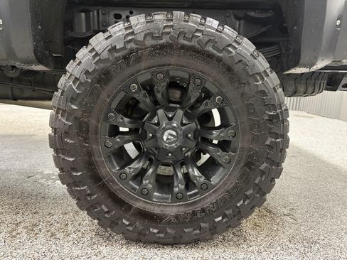 Used 2018 Chevrolet Silverado 3500 LT image 11