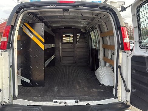 Used 2020 GMC Savana 2500 w/ Driver Convenience Package image 6