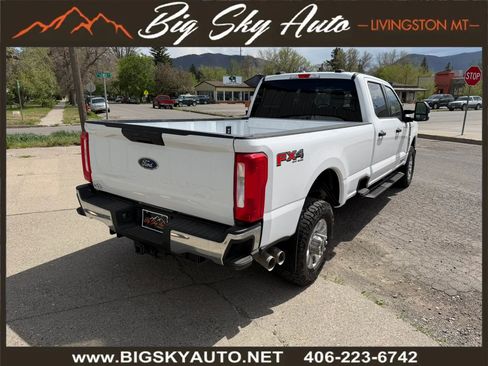 Used 2024 Ford F350 XLT w/ FX4 Off-Road Package AWD/4WD image 7