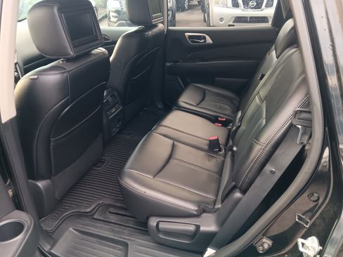 Used 2014 Nissan Pathfinder Platinum w/ Platinum Premium Package AWD/4WD image 9