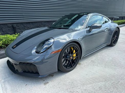 Certified 2026 Porsche 911 Carrera 4 GTS AWD/4WD image 7
