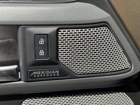 Used 2023 Land Rover Defender 130 X AWD/4WD image 24