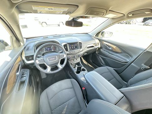 Used 2021 GMC Terrain SLE w/ Driver Convenience Package AWD/4WD image 19