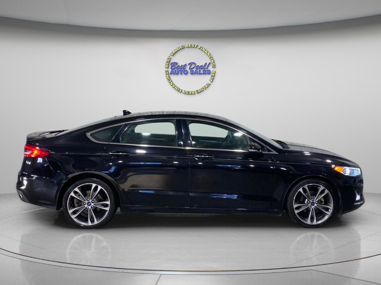 Used 2019 Ford Fusion Titanium AWD/4WD image 6