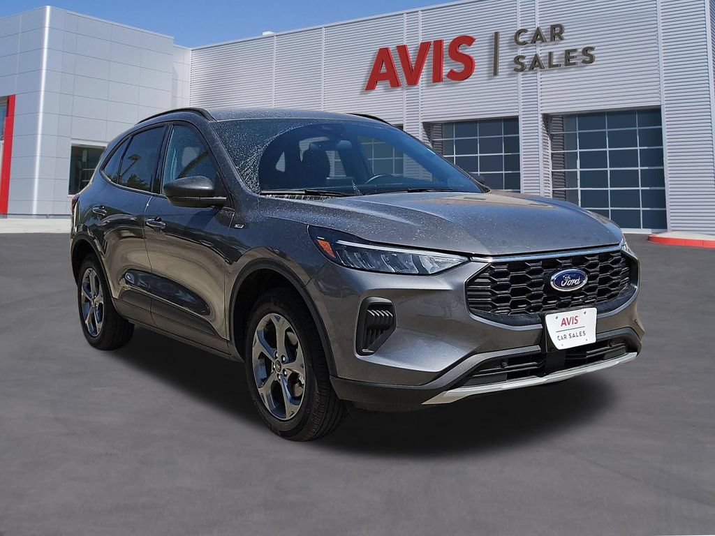 Used 2025 Ford Escape ST-Line AWD/4WD image 3