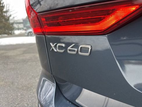 Certified 2023 Volvo XC60 B5 Core w/ Climate Package image 38