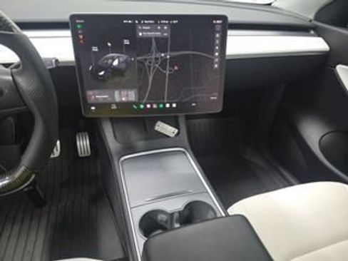 Used 2022 Tesla Model Y Performance AWD/4WD image 6