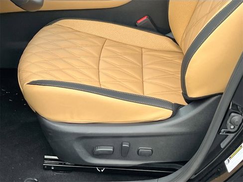 Certified 2025 Nissan Sentra SV w/ SV Premium Package image 19