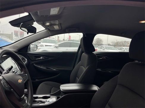 Used 2024 Chevrolet Malibu LT image 11
