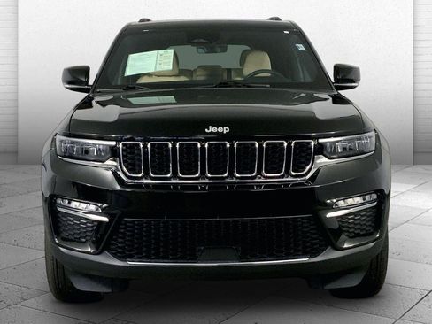 Used 2025 Jeep Grand Cherokee Limited AWD/4WD image 2