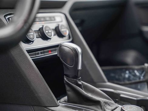 Used 2021 Volkswagen Atlas SEL image 21