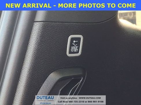 Used 2024 Jeep Grand Wagoneer Series III w/ Rear Seat Video Group 1 image 9