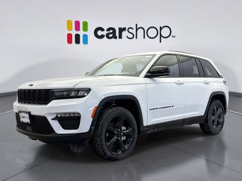 Used 2023 Jeep Grand Cherokee Limited w/ Black Appearance Package image 1