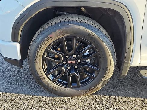 Used 2025 GMC Sierra 1500 Elevation w/ Preferred Package image 13