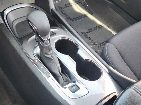 Used 2023 Chevrolet Malibu LT image 13