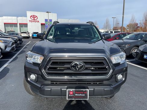 Certified 2022 Toyota Tacoma SR5 image 2