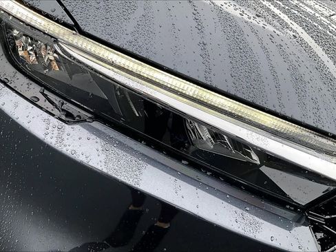 Used 2025 Honda CR-V EX image 27