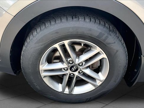 Used 2018 Hyundai Santa Fe Sport w/ 2.4L Value Package 02 AWD/4WD image 11