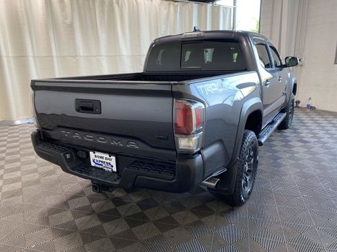 Used 2021 Toyota Tacoma TRD Off-Road AWD/4WD image 15