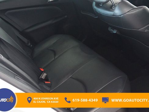 Used 2020 Toyota Prius Prime XLE FWD image 13