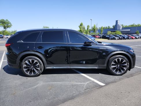 Used 2024 MAZDA CX-90 Plug-In Hybrid w/ Premium Pkg AWD/4WD image 18