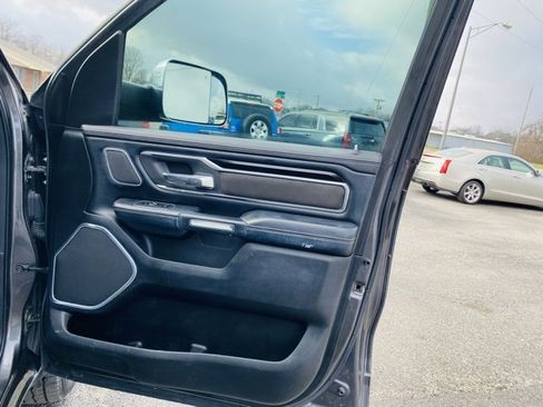 Used 2019 RAM 1500 Laramie image 16