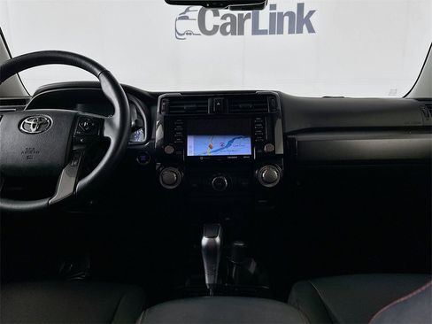 Used 2020 Toyota 4Runner TRD Off-Road Premium image 28