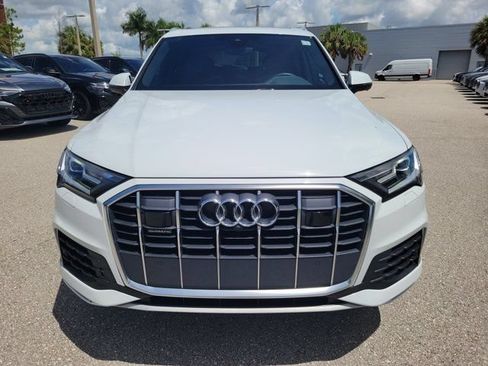 Used 2023 Audi Q7 2.0T Premium w/ Convenience Package AWD/4WD image 3