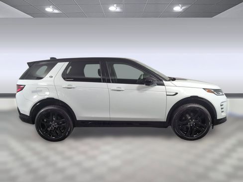 New 2025 Land Rover Discovery Sport Dynamic SE image 7