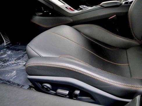 Used 2021 Lamborghini Huracan EVO image 21