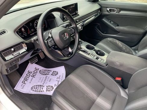 Used 2023 Honda Civic Sport image 6