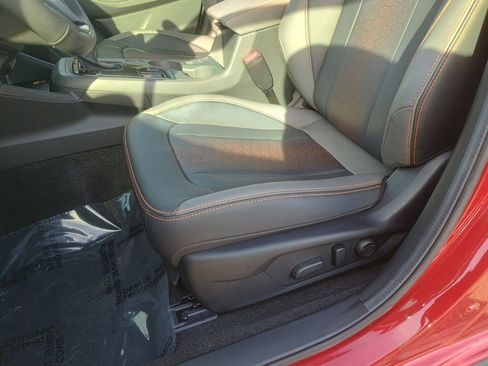 Certified 2025 Subaru Crosstrek 2.5i Limited w/ Popular Package #4A image 13