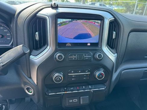Used 2019 Chevrolet Silverado 1500 LT Trail Boss AWD/4WD image 8