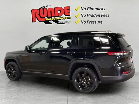 Used 2021 Jeep Grand Cherokee L Laredo AWD/4WD image 4
